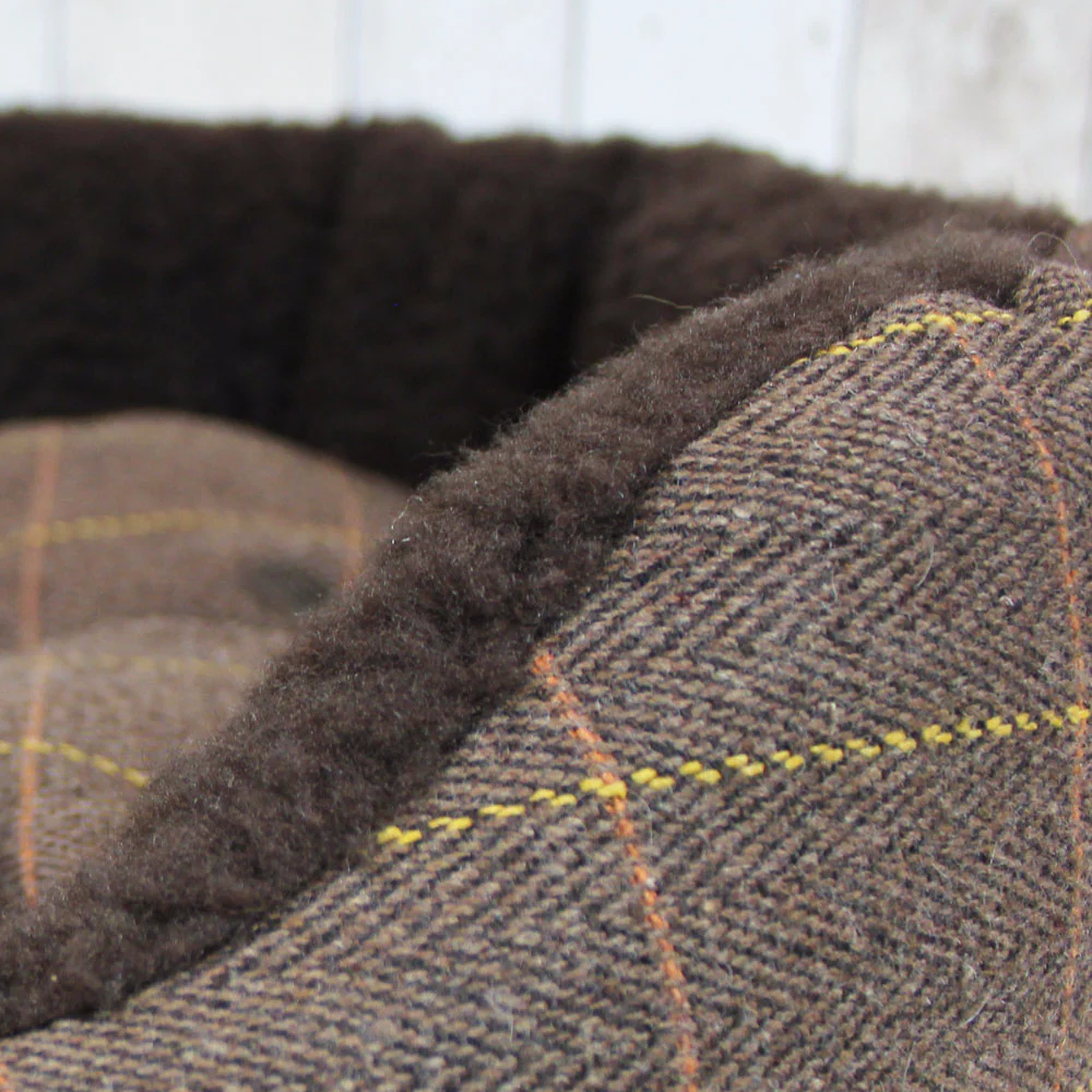 Earthbound Tweed Snuggle Bed - Image 3